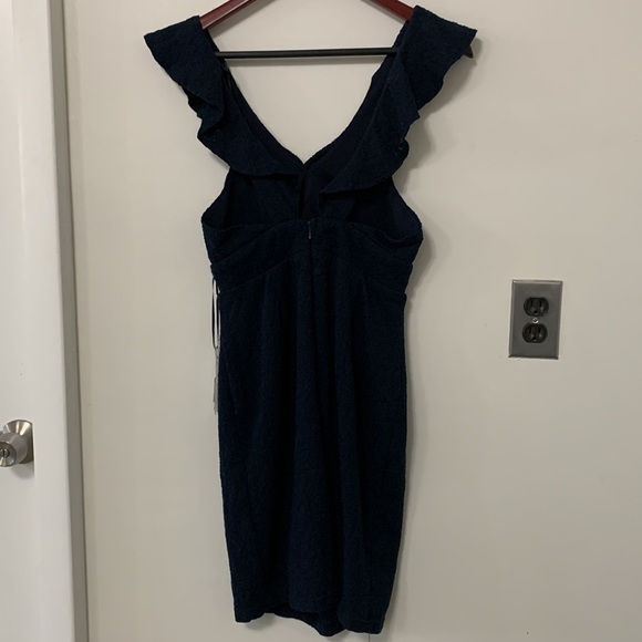 Lulu’s M Ruffled Neck Lace Bodycon Dress - Picture 8 of 13